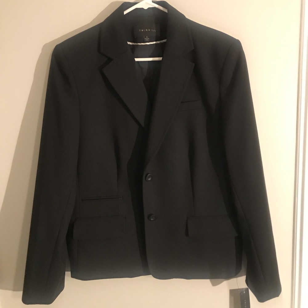 Twinhill suit jacket.